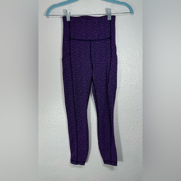 Athleta Purple and Black Ultimate Stash Pocket Textured 7/8 Tight Women’s XXS - Picture 10 of 10